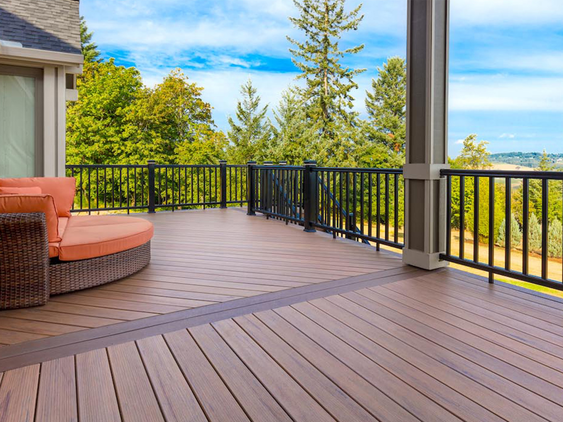 Maximizing Your Backyard: Creative Deck Ideas for Philadelphia Properties
